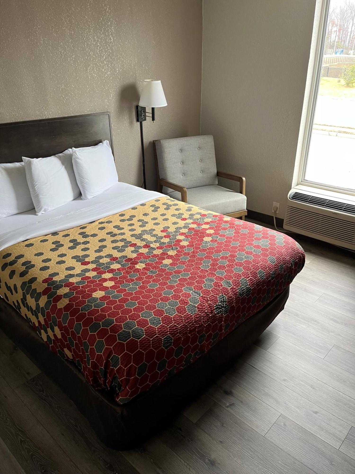 Red Carpet Inn Quantico Dumfries Bagian luar foto
